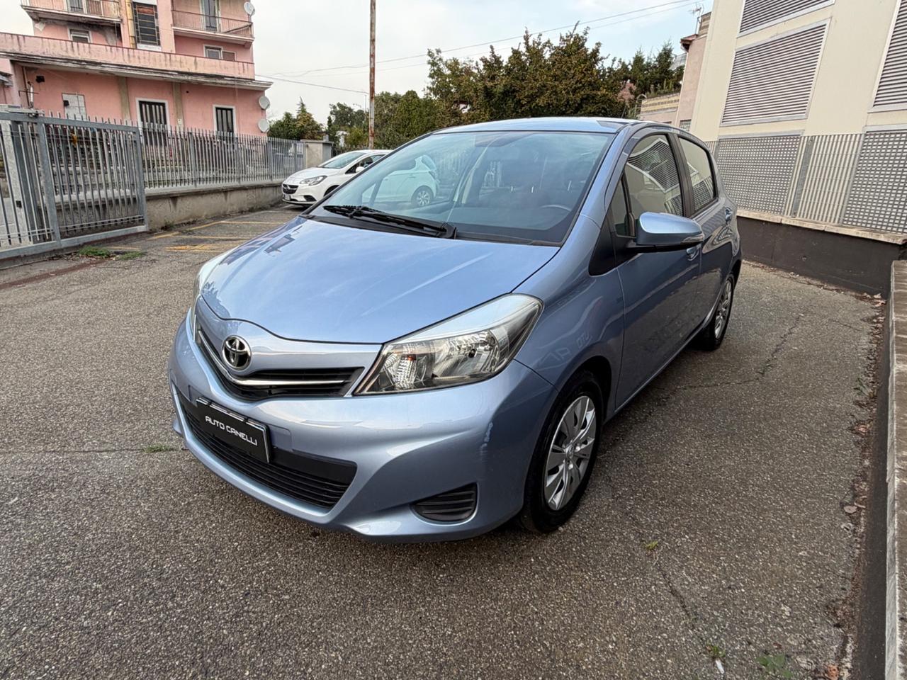 Toyota Yaris 1.0 5 porte Active NO BOLLO OCCASIONE NEOPATENTATI