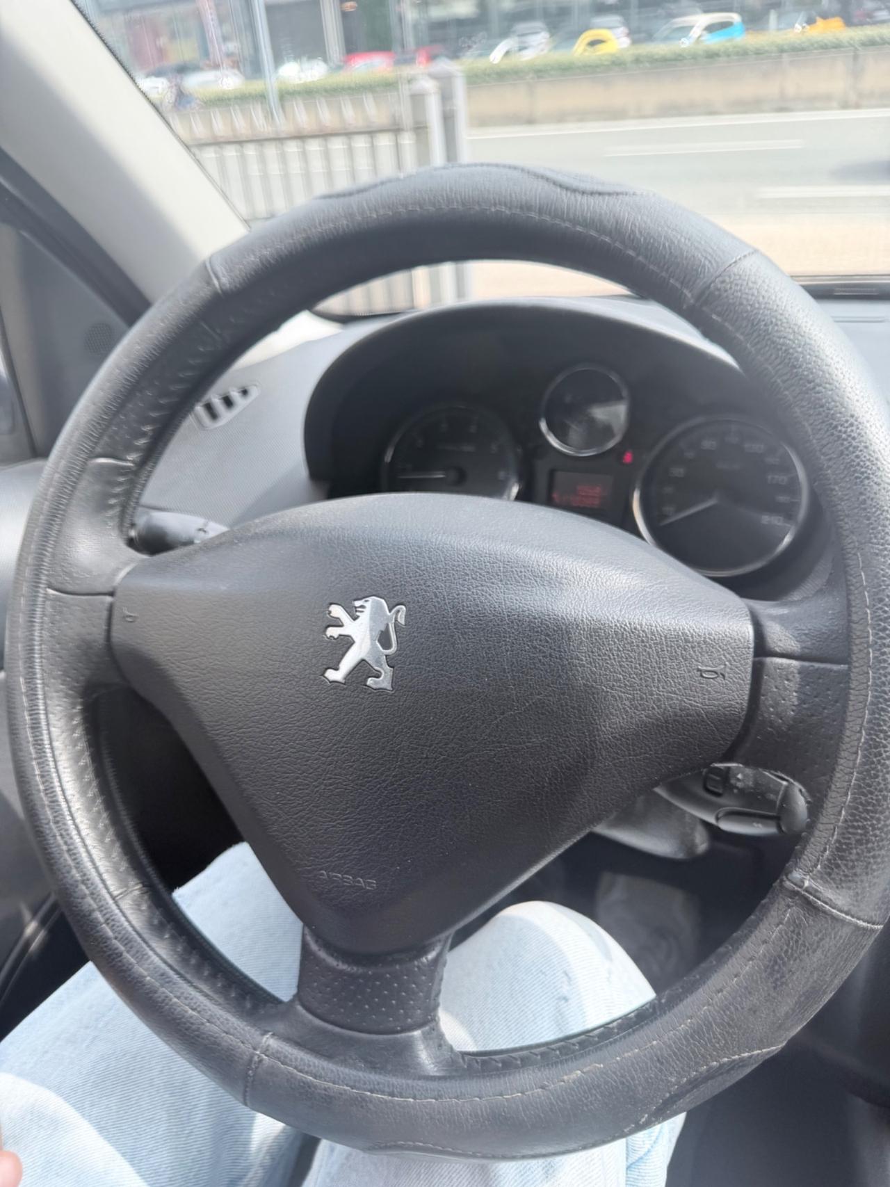 Peugeot 206 GPL DELLA CASA LEGGI BENE LA DESCRIZIONE PRIMA DI