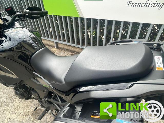 KAWASAKI Versys 1100 S .