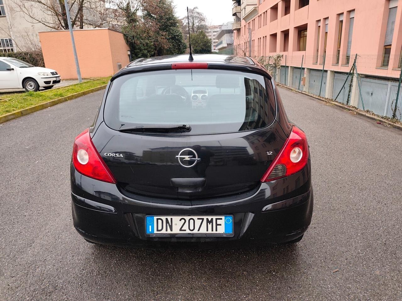Opel Corsa 1.2 Benz euro 4 Sport neopatentati