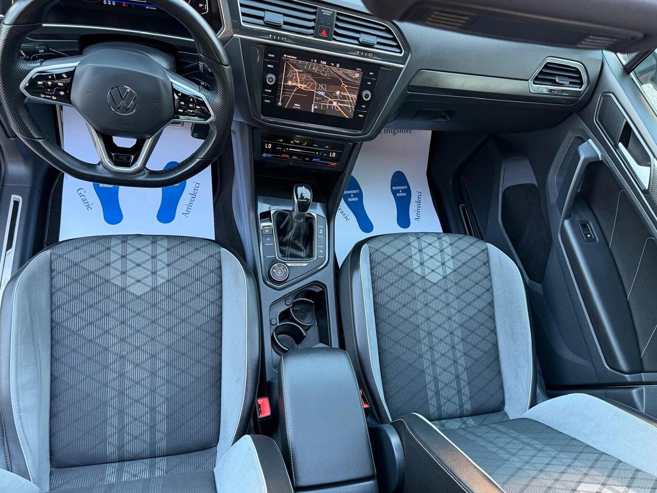 Volkswagen Tiguan 2.0 TDI 200 CV SCR DSG 4MOTION R-Line TETTO APRIBILE E GANCIO TRAINO