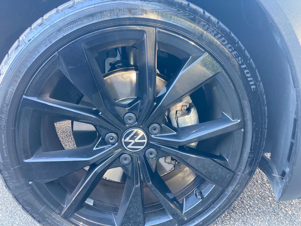 Volkswagen T-Roc 1.5 TSI R Line #10580