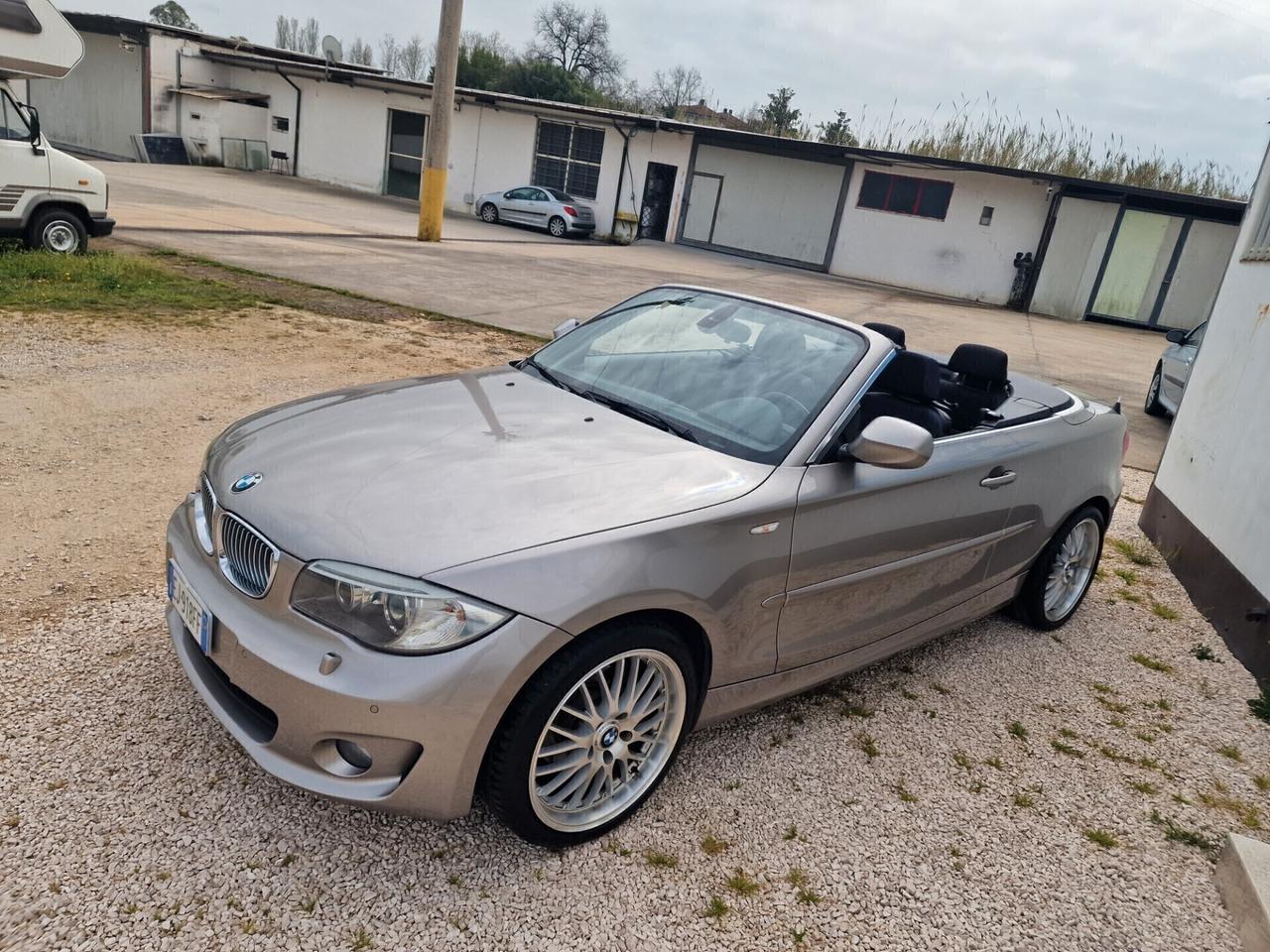 Bmw 118d 2.0 143CV Cabrio Futura "Tagliandi Bmw"