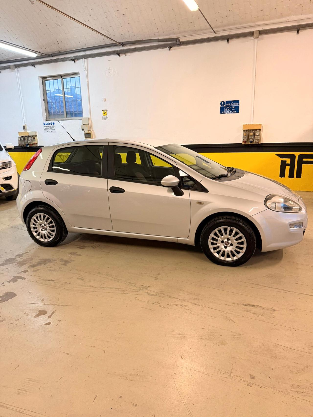 Fiat Punto 1.4 8V 5 porte Easypower Street