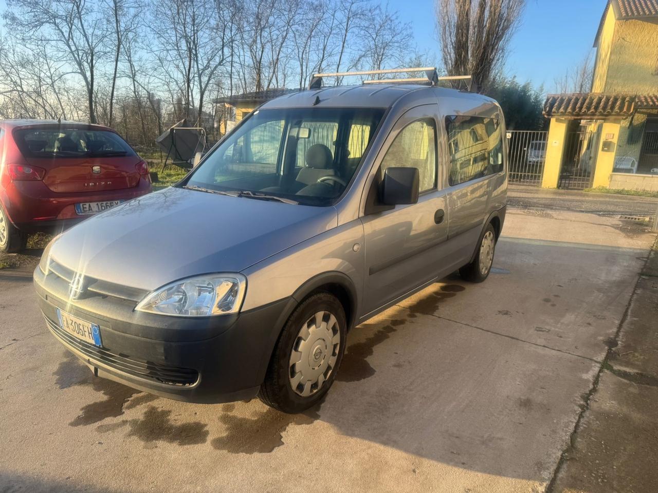 Opel Combo 1.6 EcoM 4p. Van Vetrato