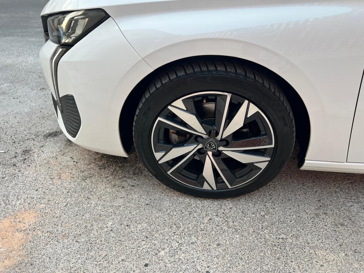 PEUGEOT 308 S.W. ALLURE 1.5 EAT8 130CV PELLE NAVI CAM LED ANNO 2023