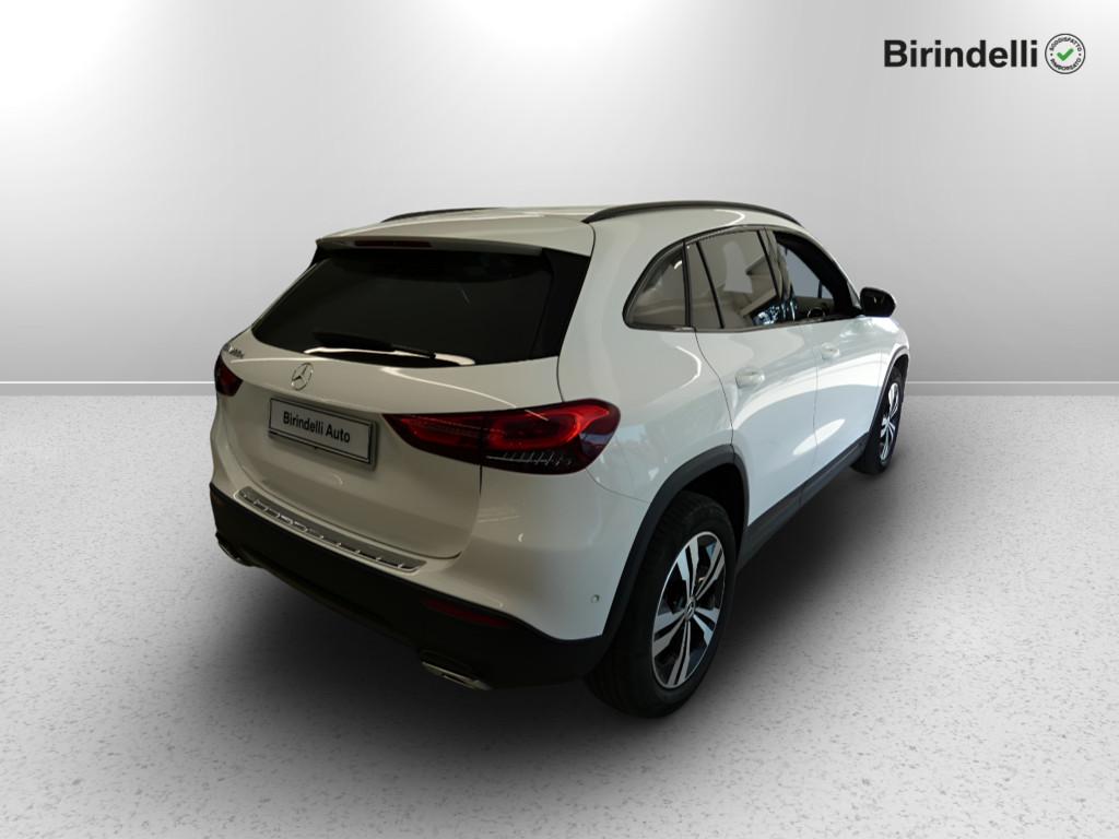 Mercedes-Benz GLA (H247) - GLA 200 d Automatic Sport