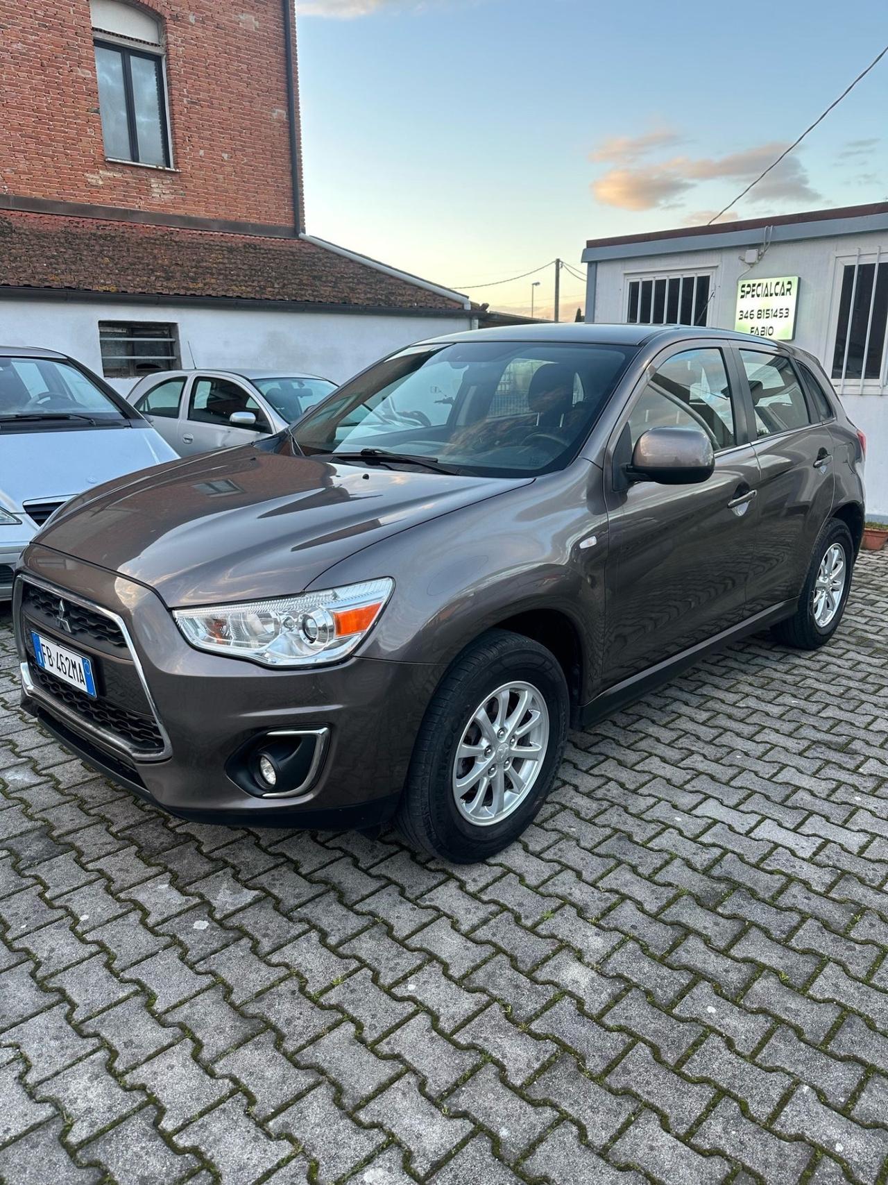 Mitsubishi ASX 1.6 DI-D 114 CV 2WD Instyle Panoramic