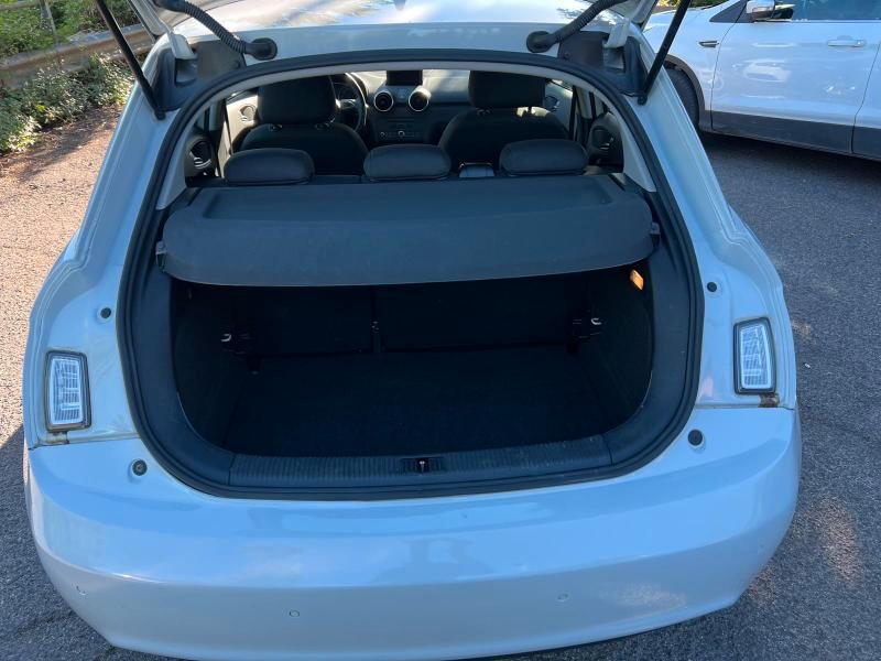 Audi A1 Sportback 1.6 tdi s-tronic km 87000!