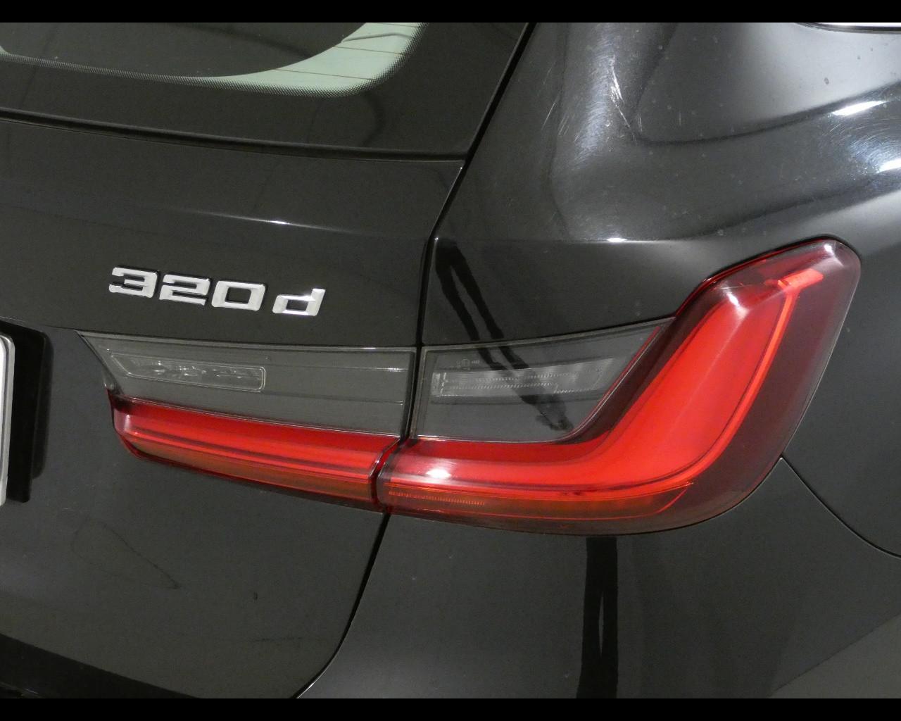 BMW Serie3(G20/21/80/81 - 320d 48V Touring Luxury