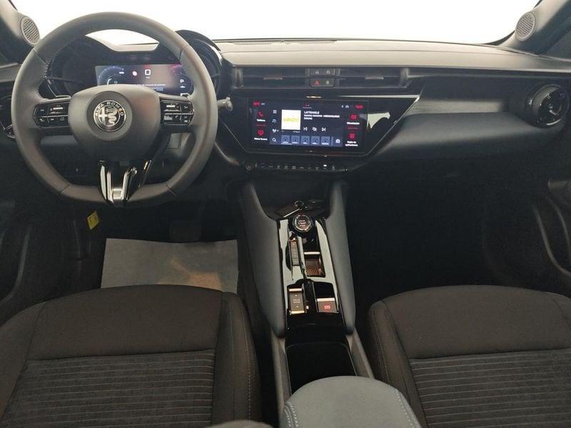 Alfa Romeo Junior 1.2 145 CV Hybrid eDCT6