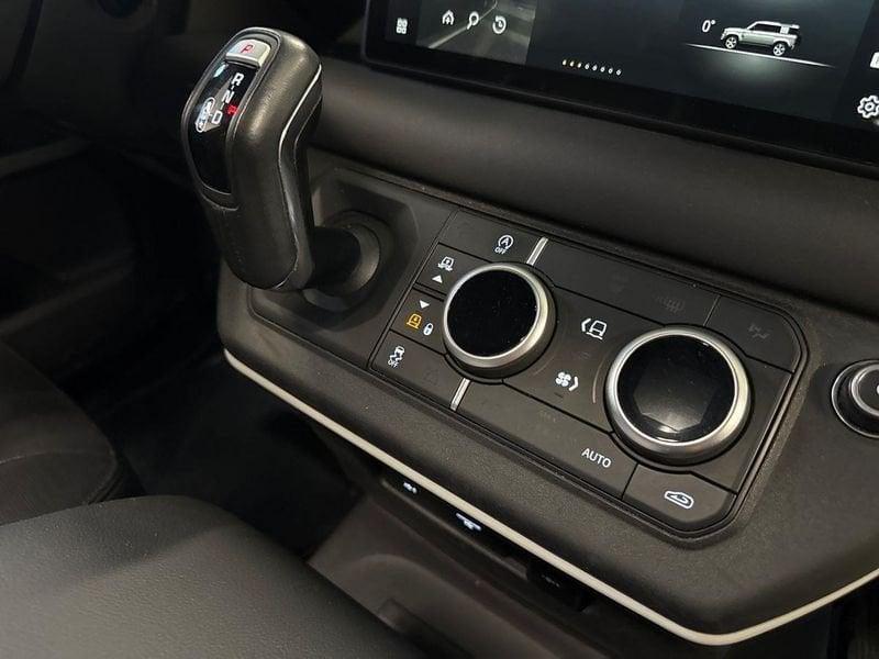 Land Rover Defender 110 3.0d i6 mhev X-Dynamic SE awd 250cv auto 6p.ti