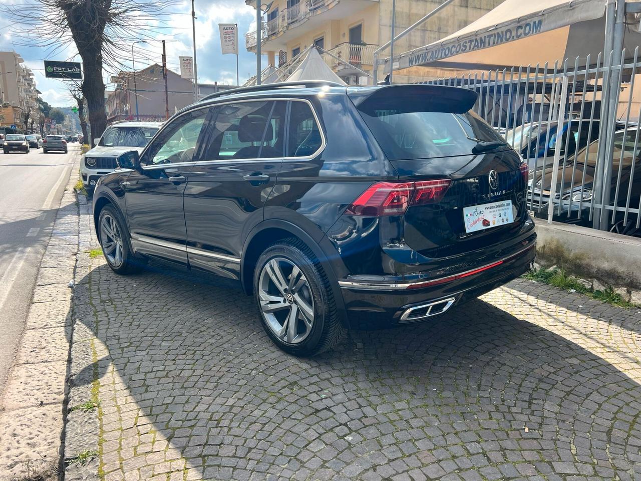 Volkswagen Tiguan 2.0 TDI 150 CV SCR DSG 4MOTION R-Line