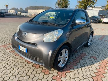 Toyota iQ 1.0 68cv