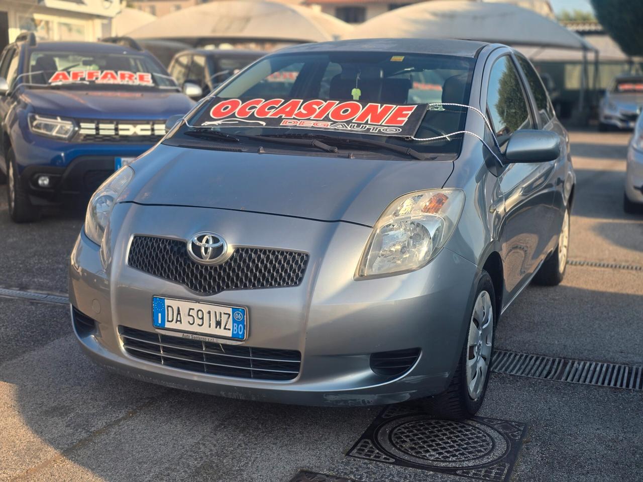 Toyota Yaris 1.0 3 porte Sol