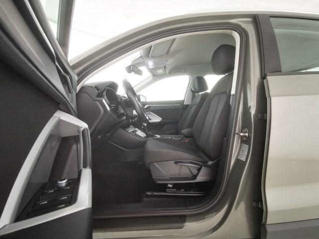 AUDI Q3 35 TDI S tronic Business