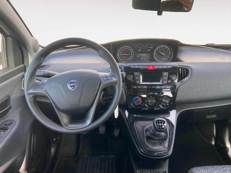 LANCIA Ypsilon 1.0 firefly hybrid Silver 70c