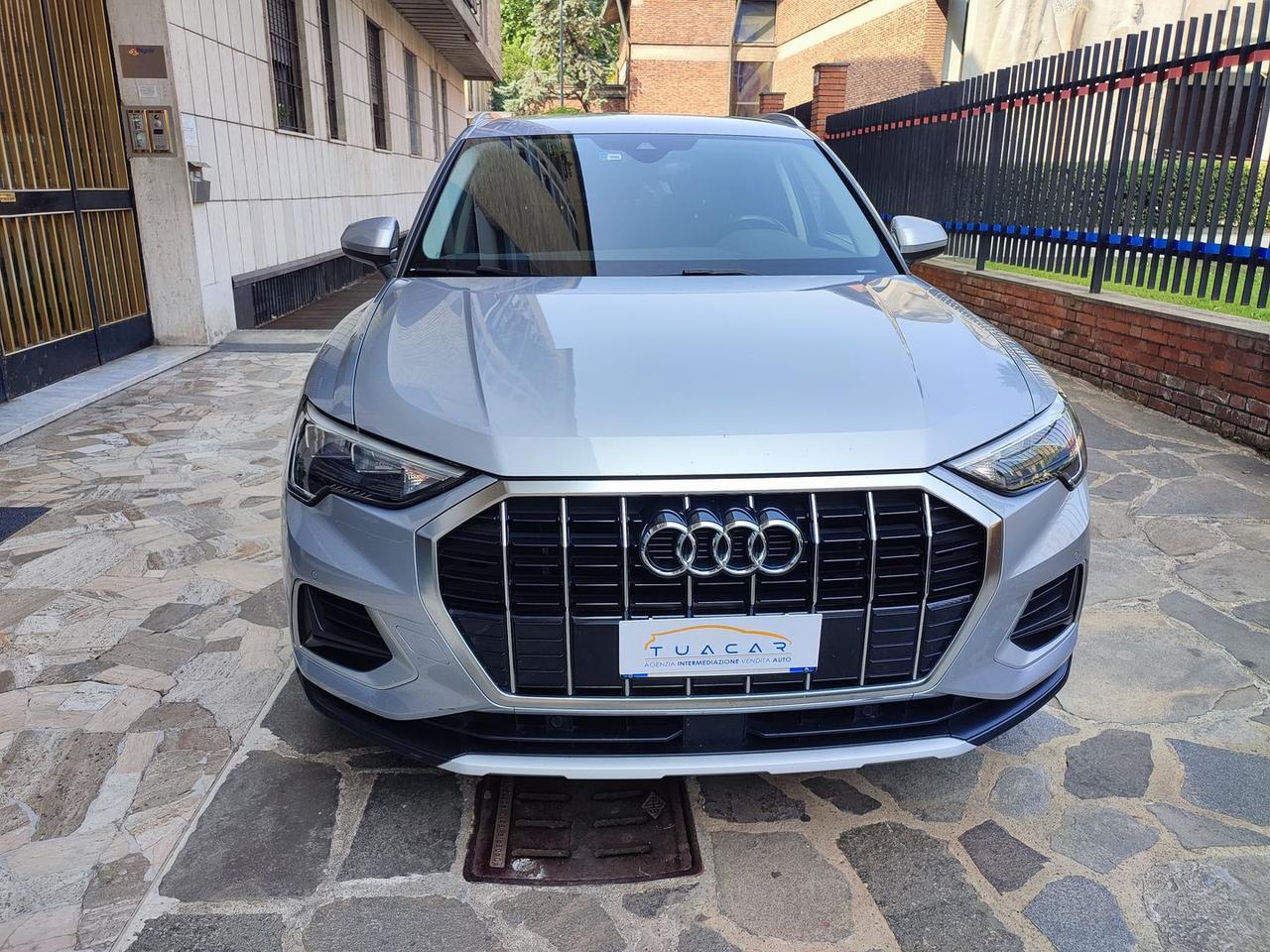 Audi Q3 2.0 35 TDI Business Advanced #11911
