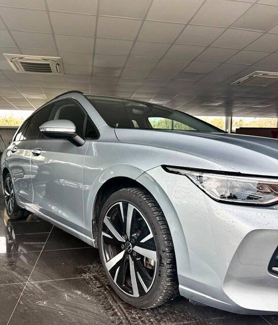 VOLKSWAGEN Golf 8ª serie Golf Variant 2.0 TDI ...