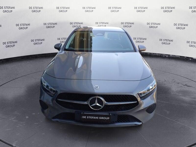 Mercedes-Benz Classe A A 180 d Progressive Advanced