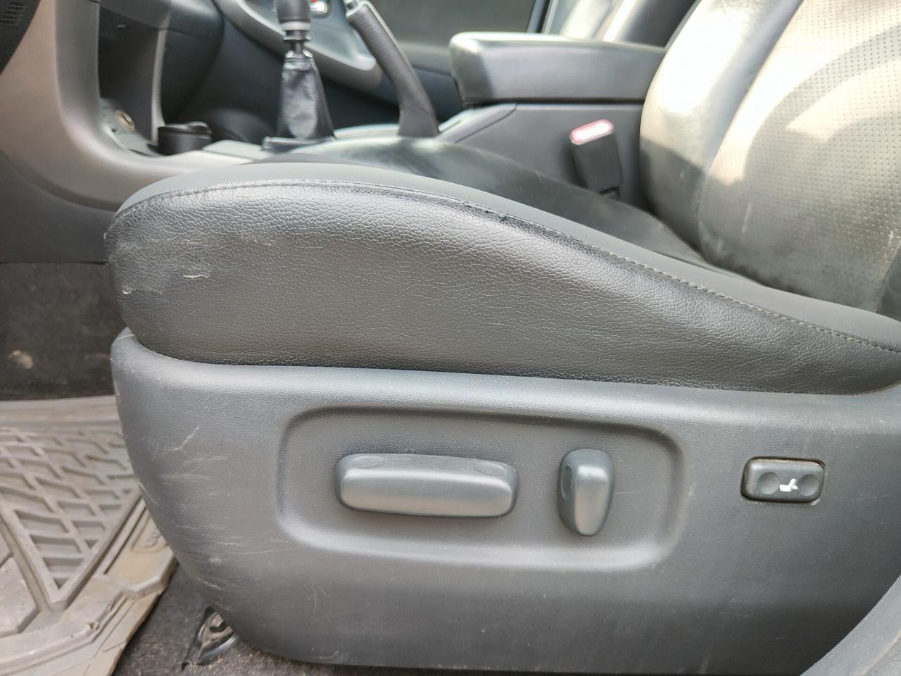 Toyota RAV 4 RAV4 Crossover 2.2 D-Cat 177 CV Executive
