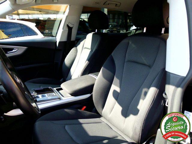 AUDI Q8 45 TDI quattro tiptronic Sport