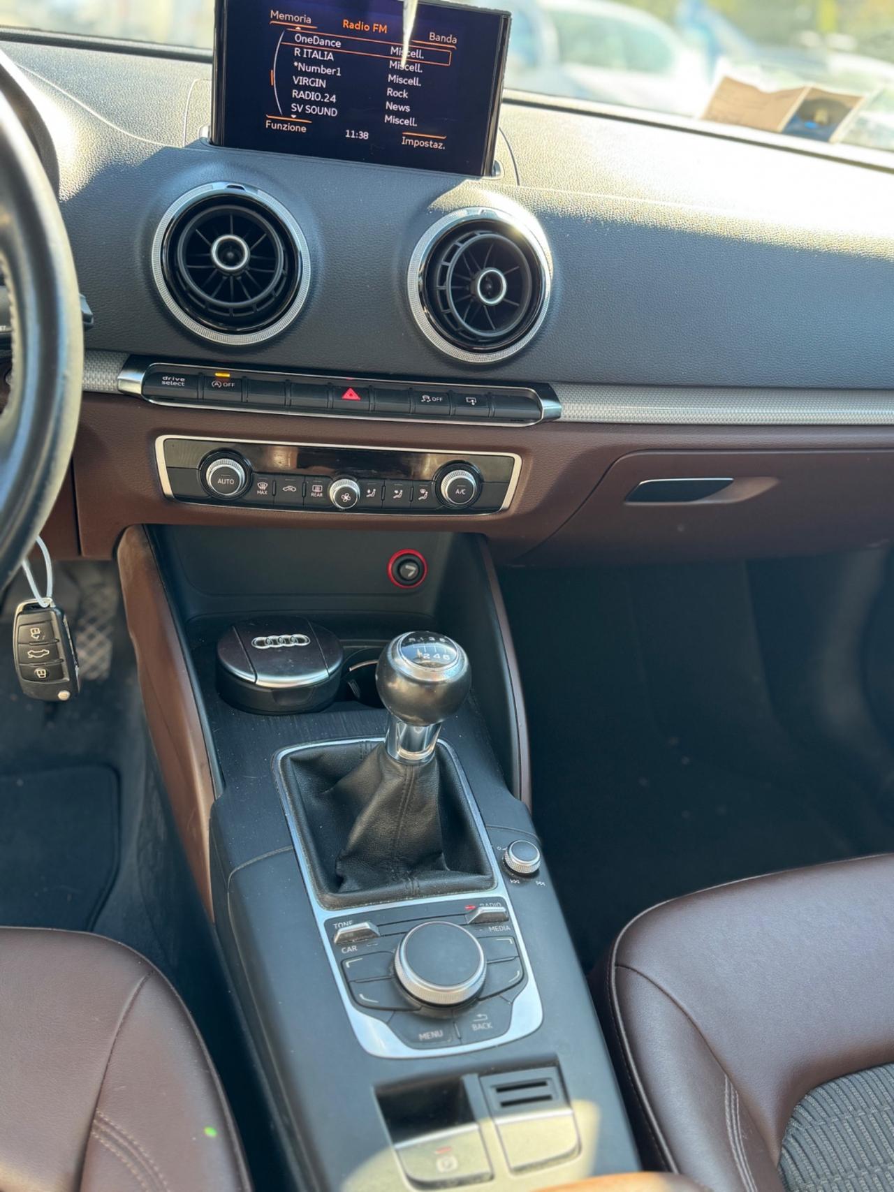 Audi A3 Cabrio 2.0 TDI clean diesel Ambition