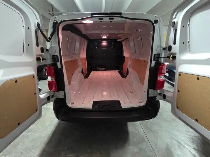 Opel Vivaro 1.5 Diesel 120CV passo lungo xl L3 H1 3000km uniprop