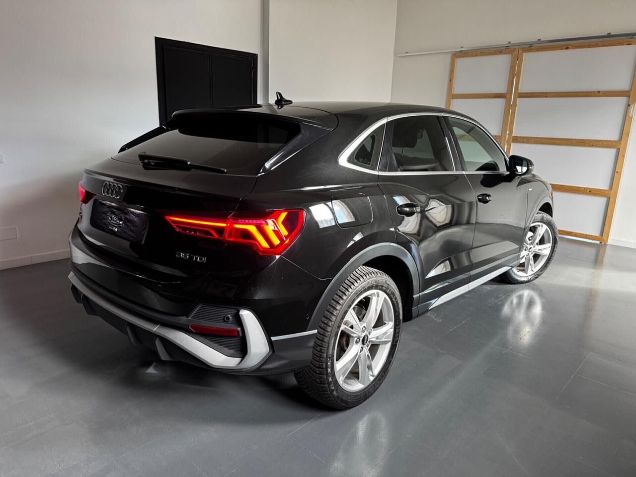 Audi Q3 Sportback 2.0 TDi 150CV S Line - 2023