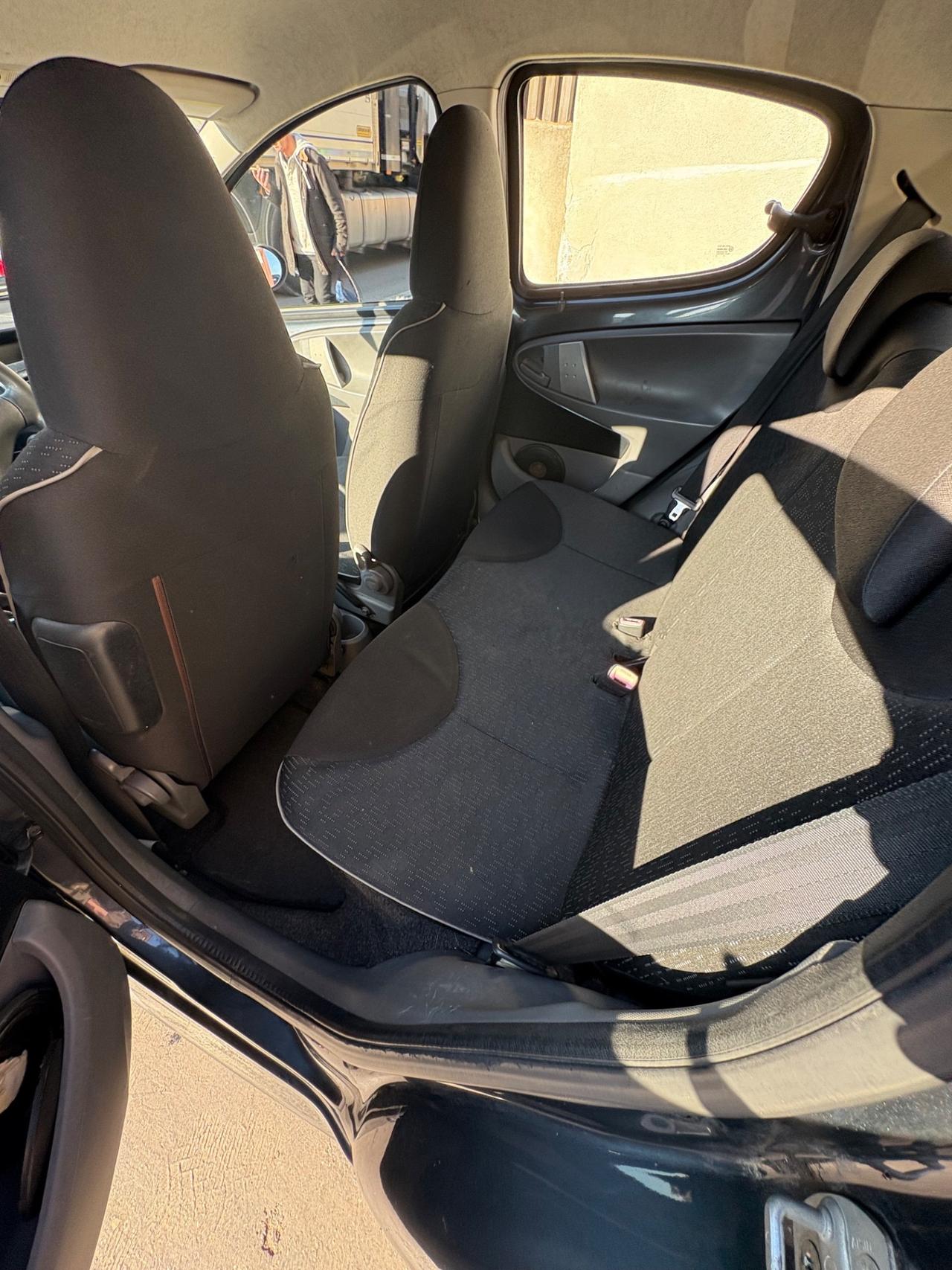 Peugeot 107 1.0 68CV 5p. Plaisir