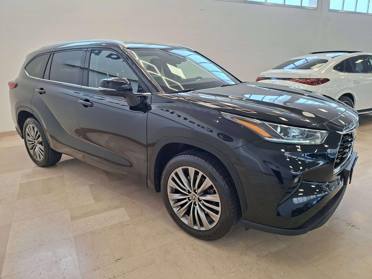 Toyota Highlander 2.5h LOUNGE e-cvt 2 ANNI GARANZIA AYVENS