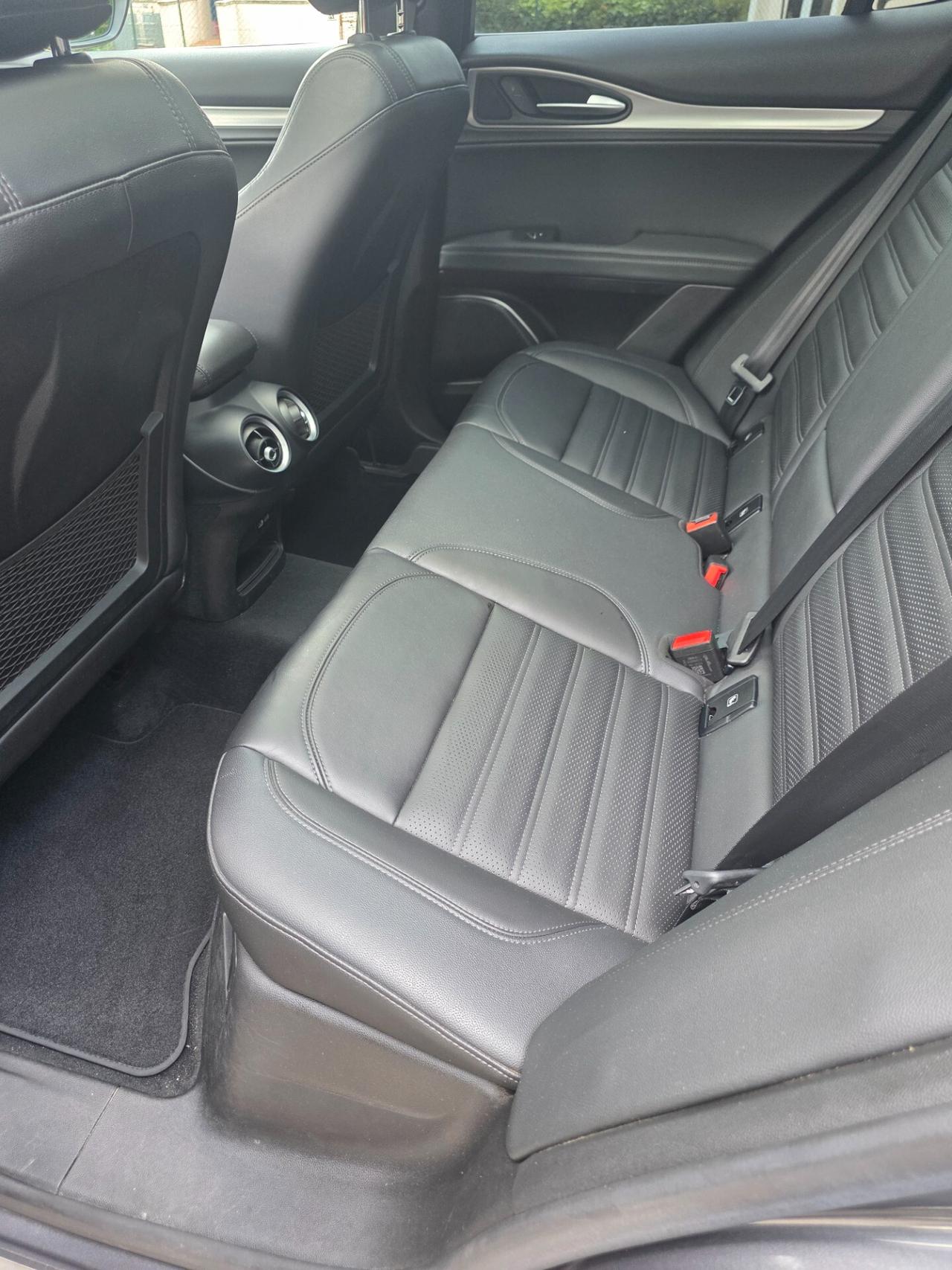 Alfa Romeo Stelvio Veloce AT8 Q4 210 CV "Iva Compresa "