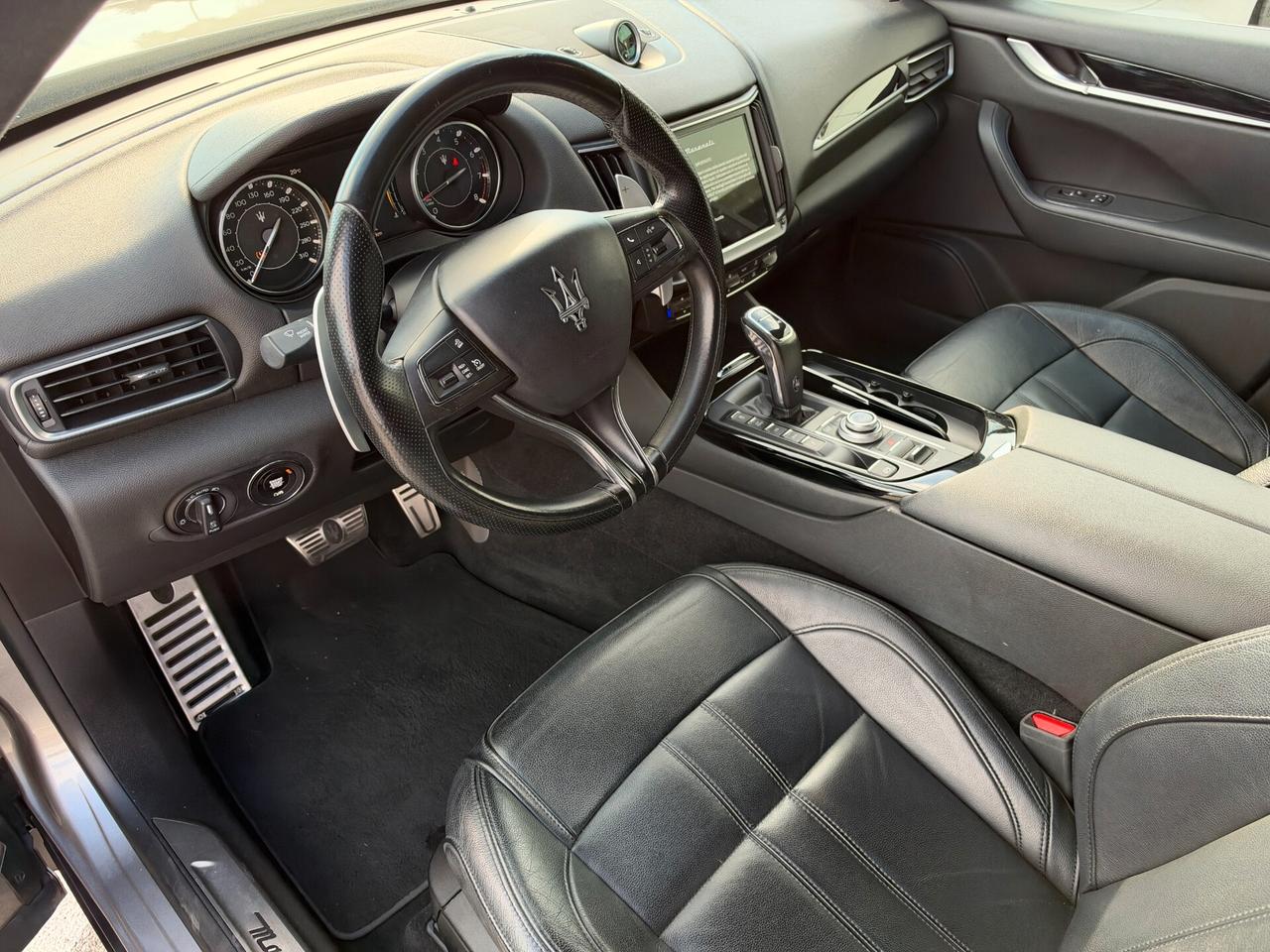 Maserati Levante GRANDSPORT 350CV