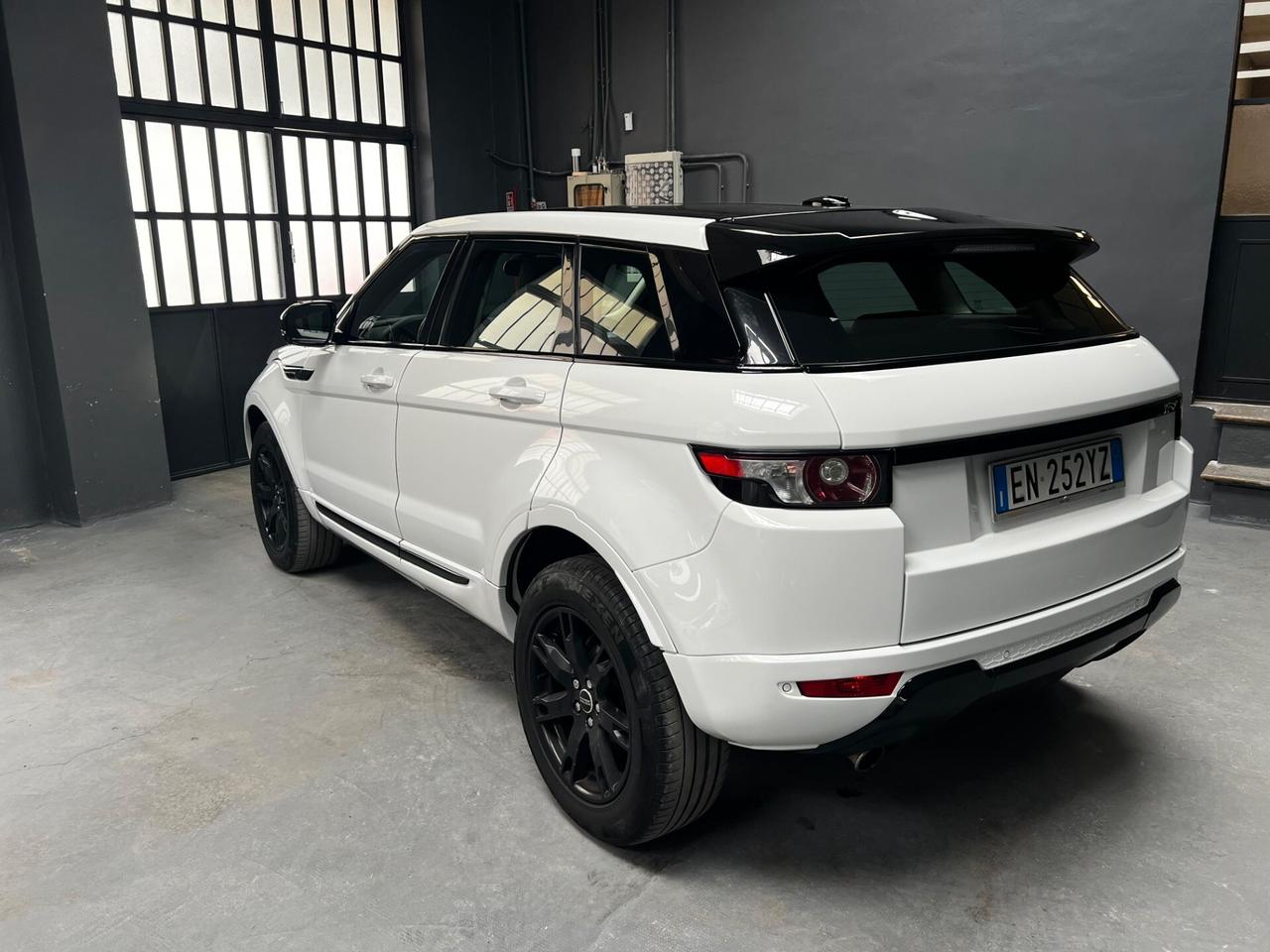Land Rover Range Rover Evoque Range Rover Evoque 2.2 TD4 5p. Dynamic