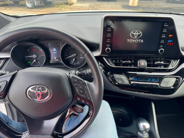 TOYOTA C-HR 1.8 Hybrid E-CVT Business