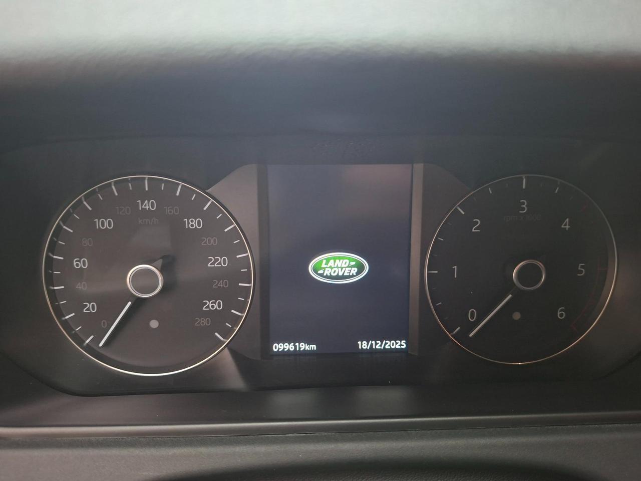 Land Rover Range Rover Velar 2.0d i4 SE 180cv 24 mesi garanzia