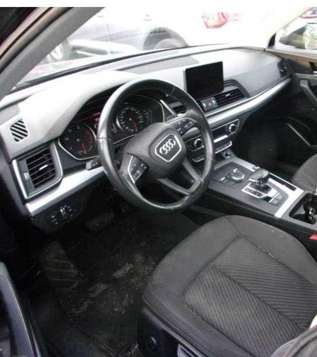 AUDI Q5 30 TDI S tronic Business