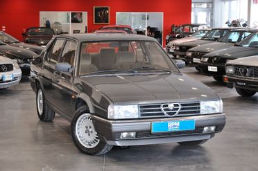 Alfa Romeo 90 2.5i V6 Quadrif. Oro, Clima, quadro digitale