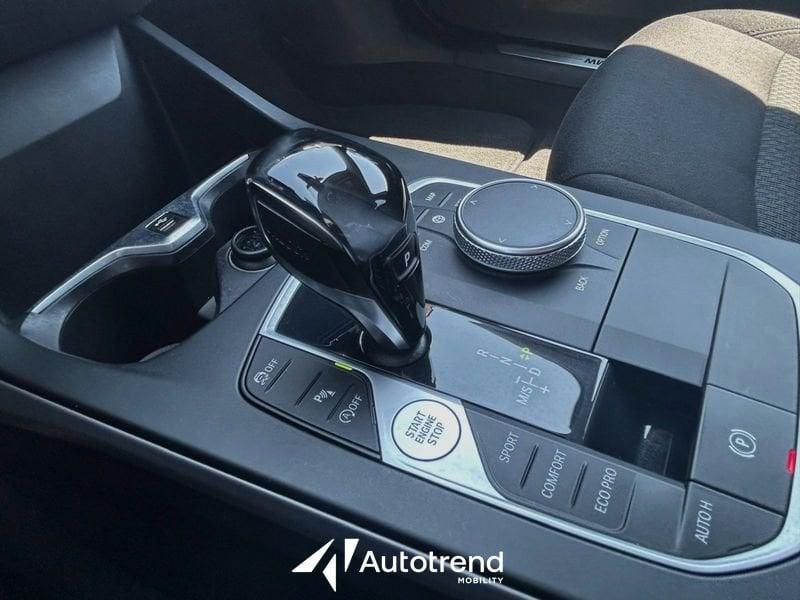 BMW Serie 1 116d 116 CV Automatica 5 Porte Business Advantage