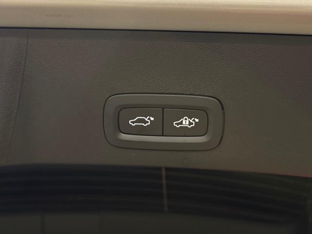 VOLVO XC40 B3 automatico Core