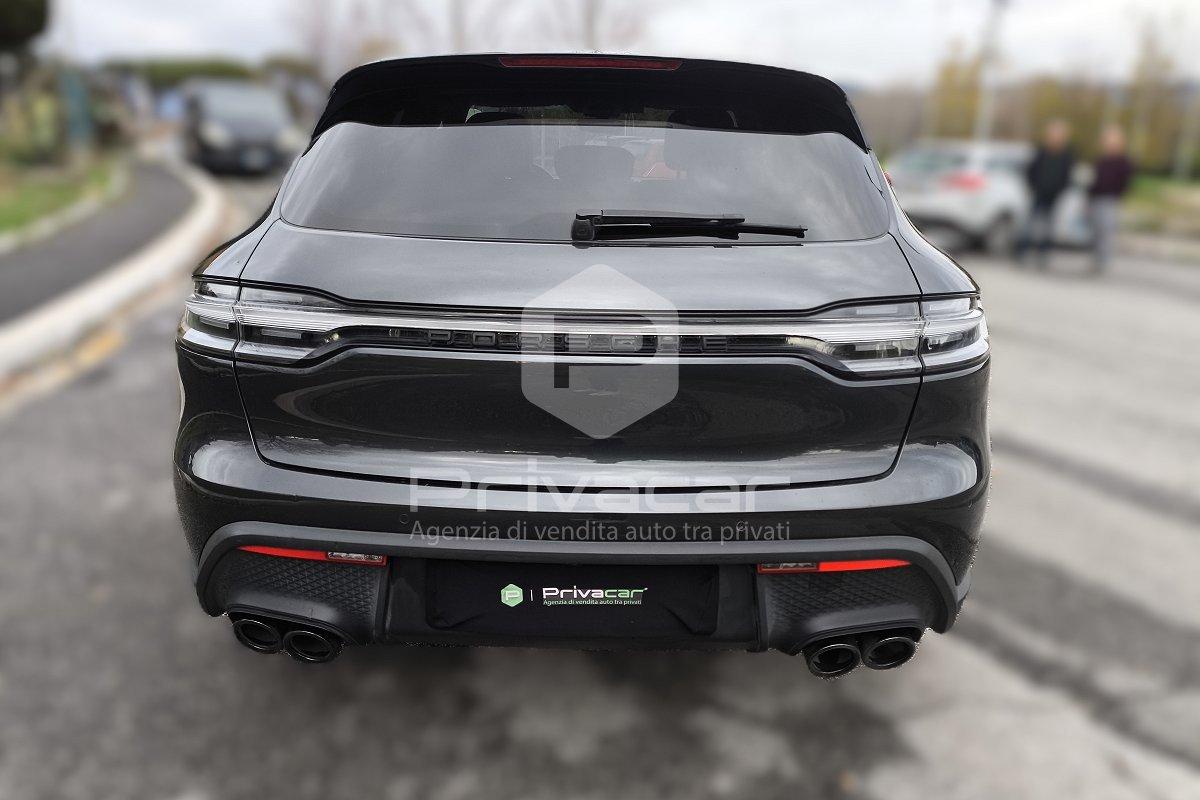 PORSCHE Macan 2.0