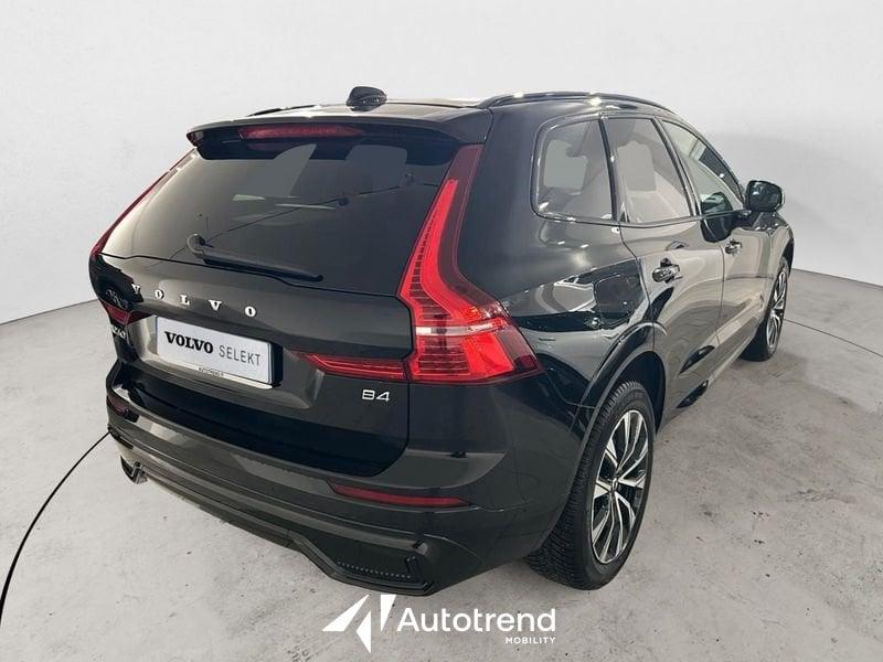 Volvo XC60 B4 197+12 CV Automatica Mild Hybrid Plus Dark