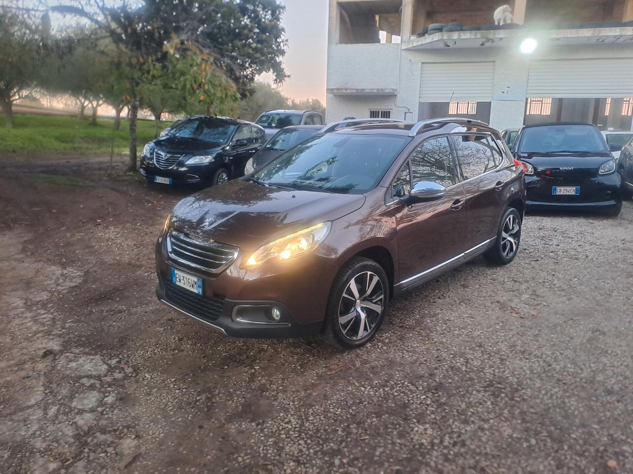 Peugeot 2008 1.6 e-HDi 92 CV Stop&Start Urban Cross