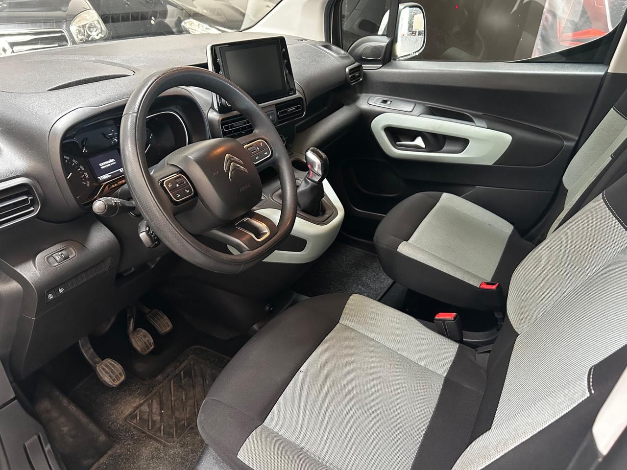 Citroen Berlingo 1500 blue hdi