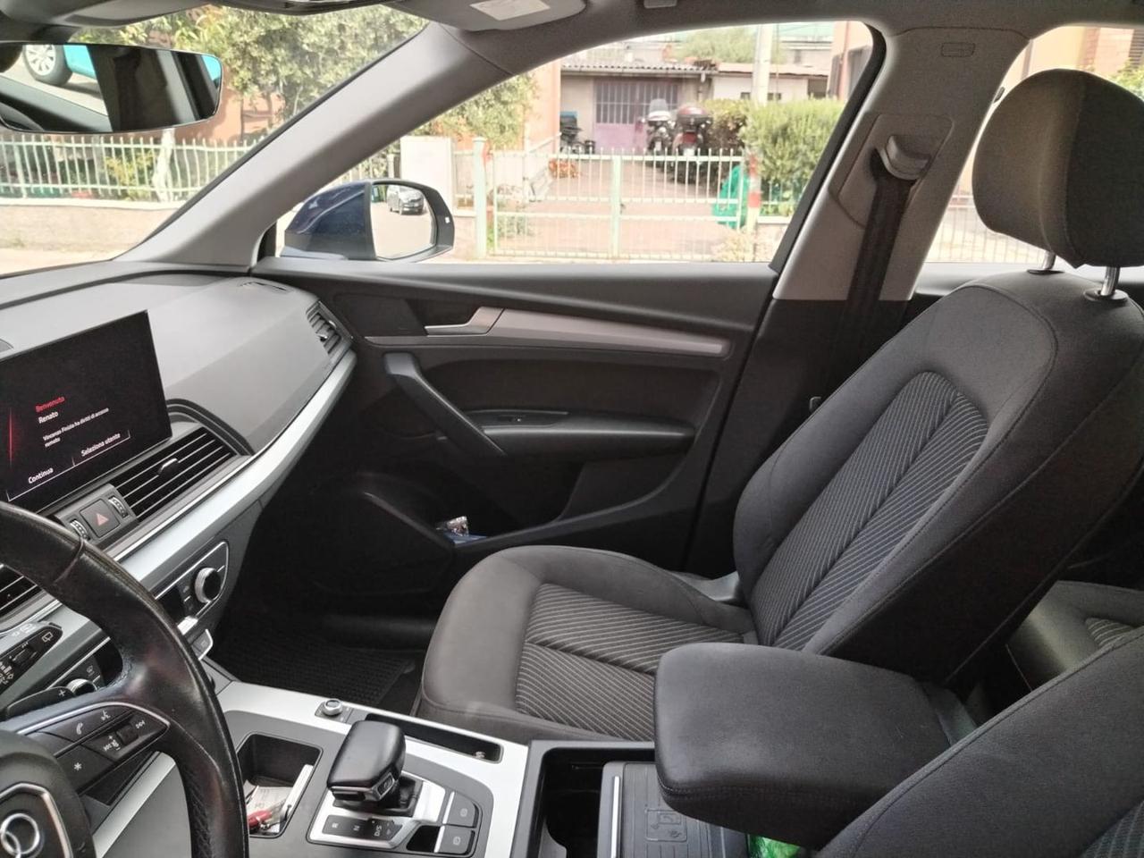 Audi Q5 Business Advanced 2.0 35 TDI MHEV #5442