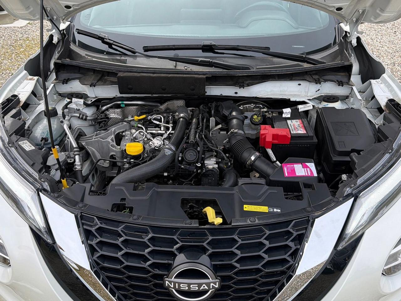 Nissan Juke 1.0 dig-t acenta 114cv