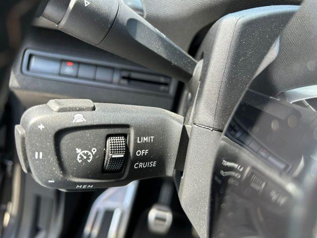 PEUGEOT 5008 PureTech Turbo 130 GT