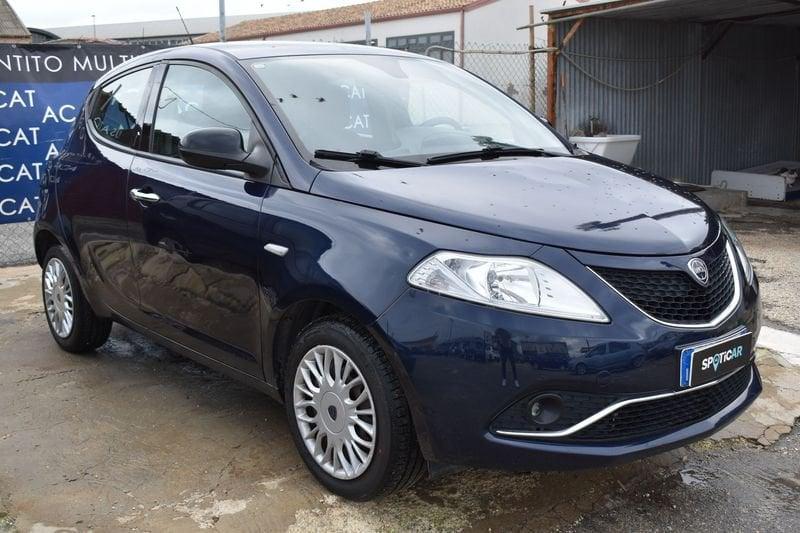 Lancia Ypsilon 1.2 69 CV 5 porte Gold