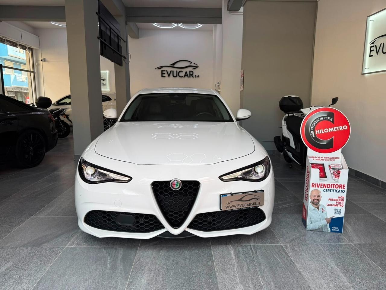 Alfa Romeo Giulia 2.2 Turbodiesel 210 CV AT8 AWD Q4 Veloce