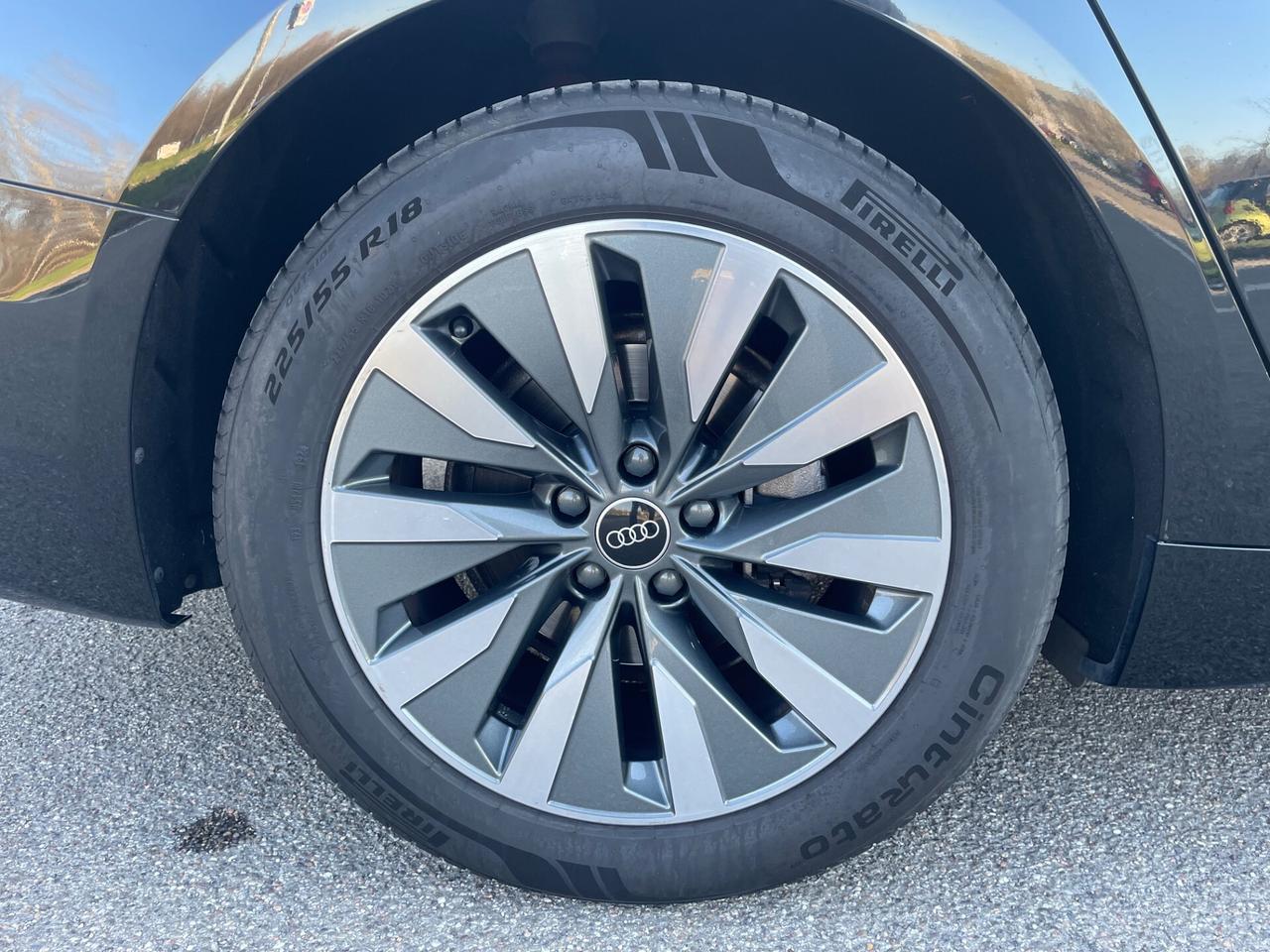 Audi A6 Avant 40 2.0 TD Business*Automatik*Navi*Cerchi*